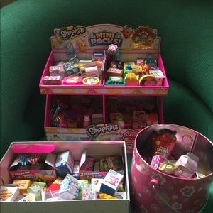 SHOPKINS Season 10 MINI PACKS - Random Lot of 7